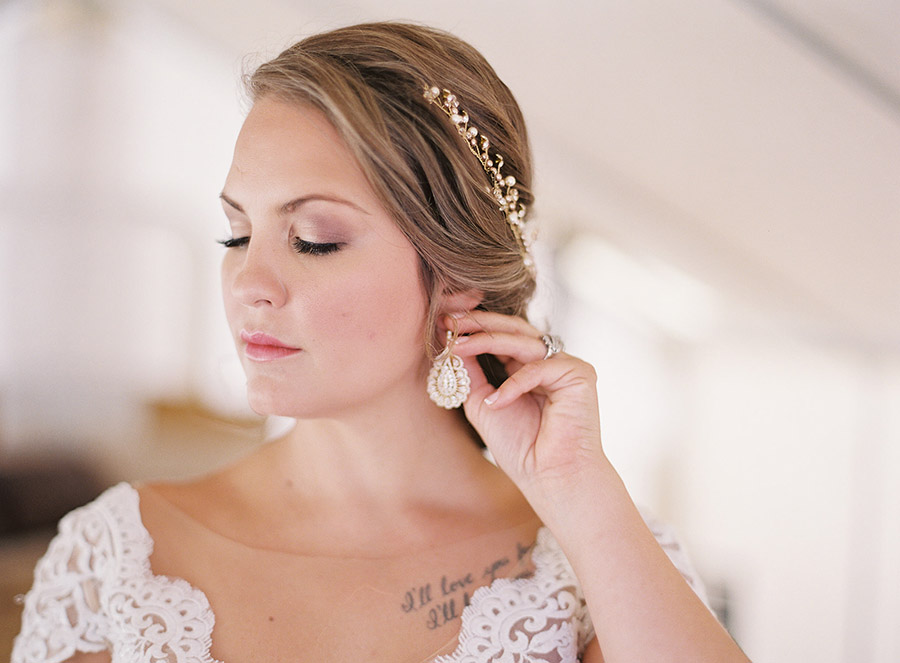 Colorado bride with makeup and bridal hairstyle by Beauty on Location Studio of Denver